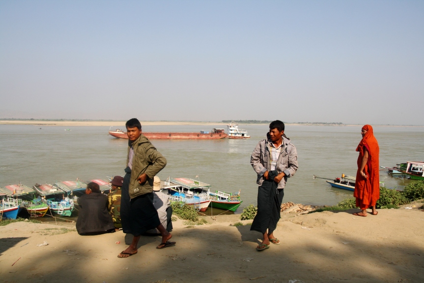 Mężczyźni w Birmie